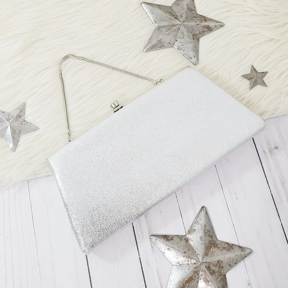 Vintage 60s 70s metallic silver clutch evening bag